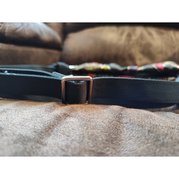 VERA BRADLEY Falling Flowers Beautiful Shoulder Bag - Picture 6 of 7